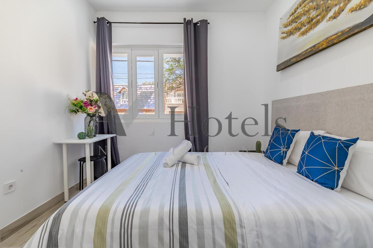 Ayz Silvela - Auto Check-In Property Malaga Bagian luar foto