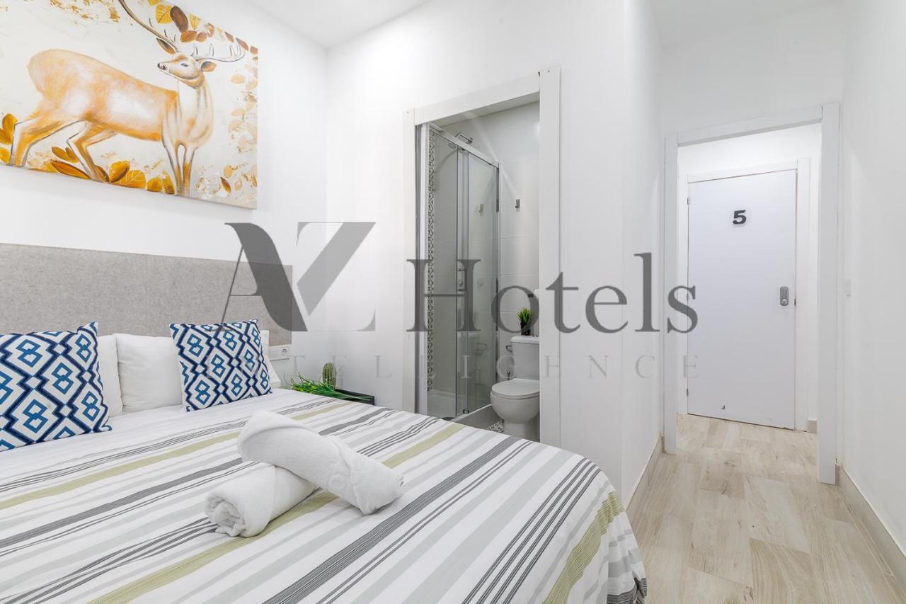 Ayz Silvela - Auto Check-In Property Malaga Bagian luar foto