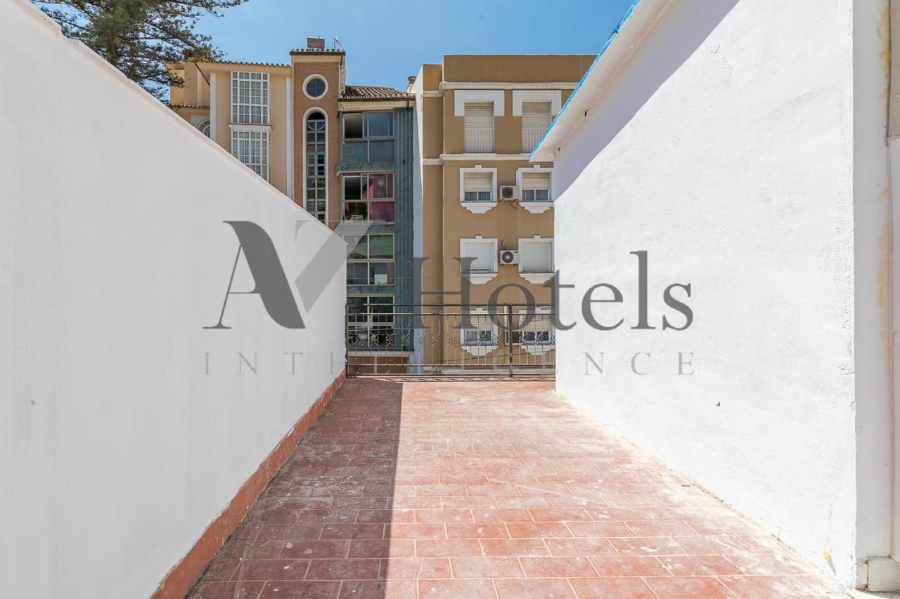 Ayz Silvela - Auto Check-In Property Malaga Bagian luar foto