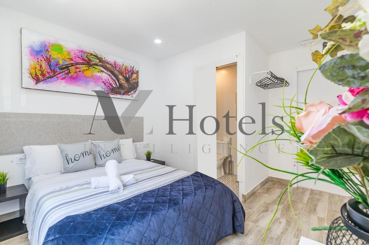 Ayz Silvela - Auto Check-In Property Malaga Bagian luar foto