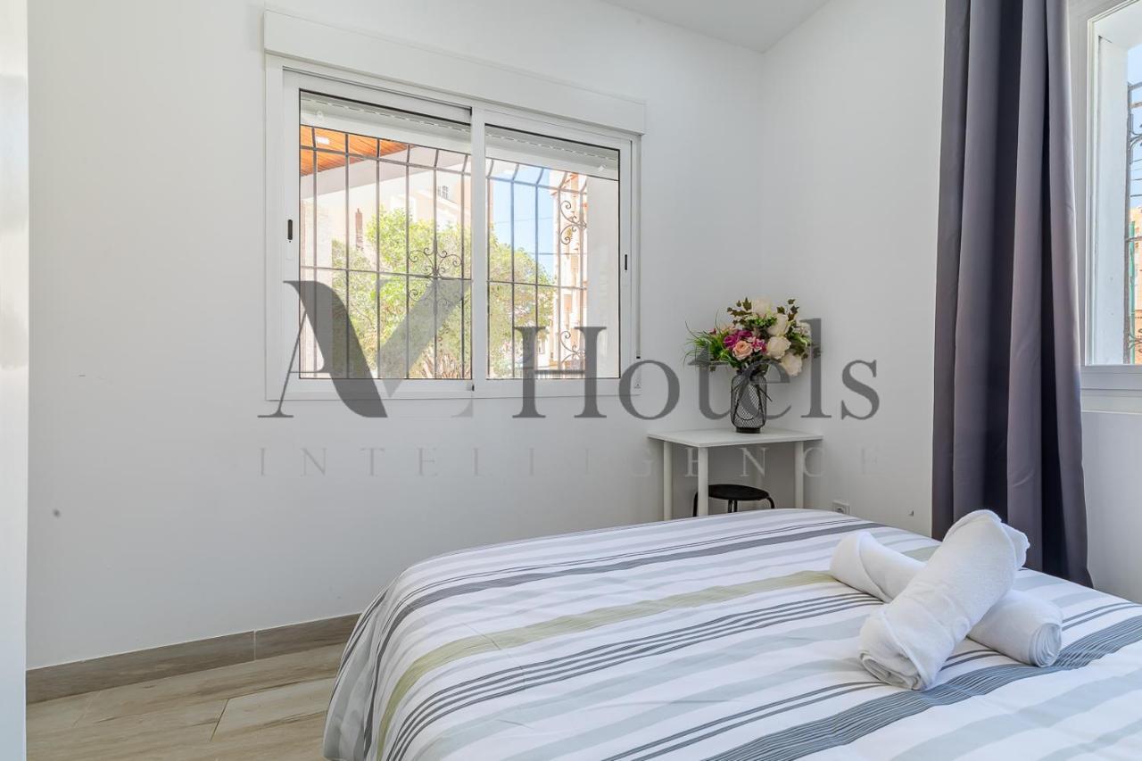 Ayz Silvela - Auto Check-In Property Malaga Bagian luar foto